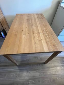 Wood dining table set 47”L x 29.5”W x 28.5”H