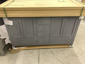 Cirtuusa 60” vanity with top and mirror