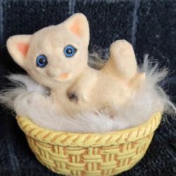 Vintage Felted Kitten In Lined Fur Basket Bright Blue Eyes 3"
