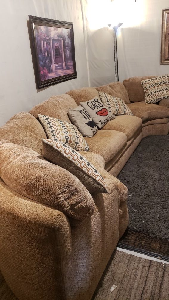 Free delivery - Lockhart down stuffed Sectional 4pc wSofa w Chair