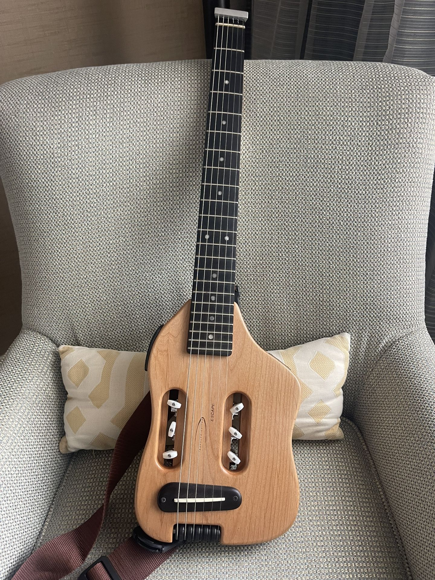 Travel Guitar 3/4 Size