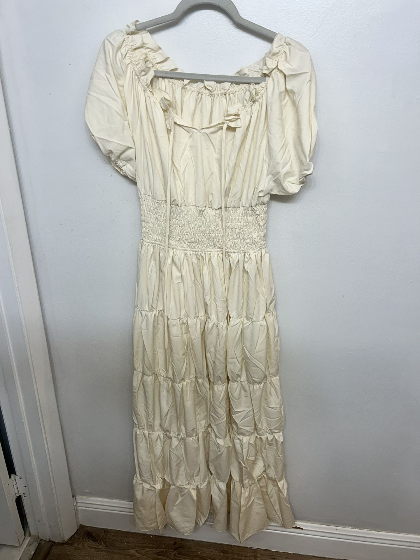 Renaissance Medieval Costume Size M Never Worn