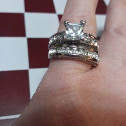 Size 7 Princess Cut 925 STERLING SILVER ENGAGEMENT AND WEDDING RING SET