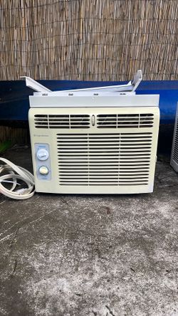 Used Frigidaire Window A/C Unit