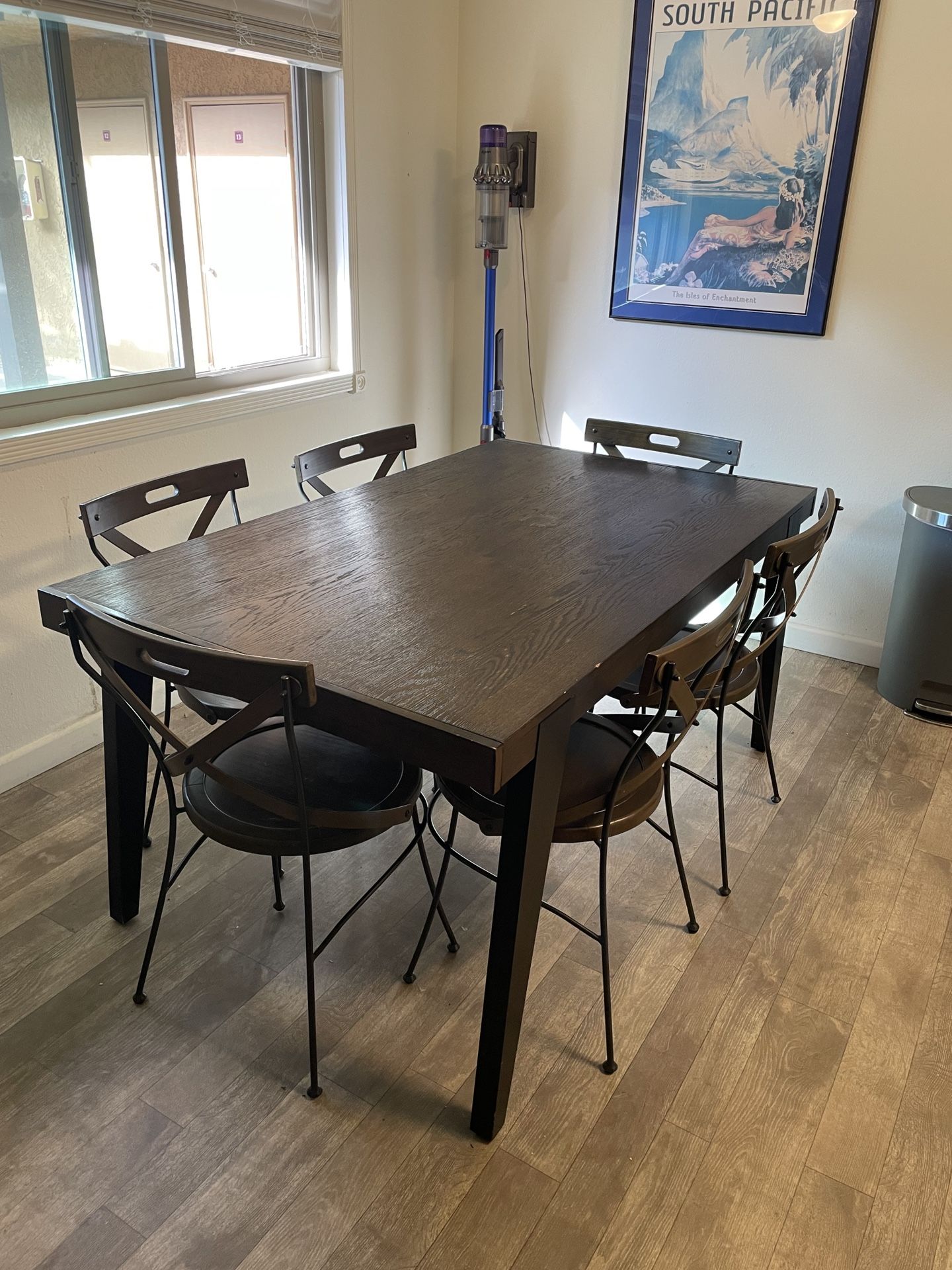 Kitchen Table And Chairs