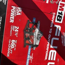 Milwaukee Table Saw M18 