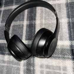 Beats Solo 4