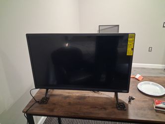 Visio 32" smart TV new