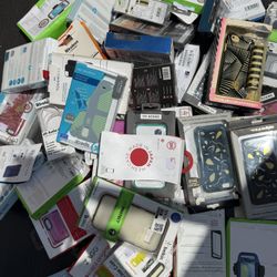 Electronic Lot iPhone 6 Cases Random 