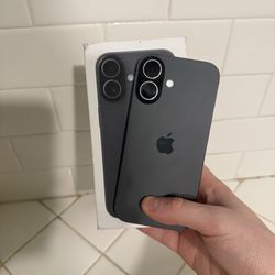 iPhone 17 Unlocked 128GB Clean Black Used 100 Health