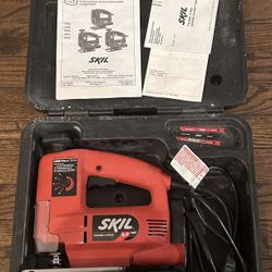 TESTED SKIL 5/8" Jigsaw 4470 4 Amp Orbital Jig Saw with Black Case & Used Blades