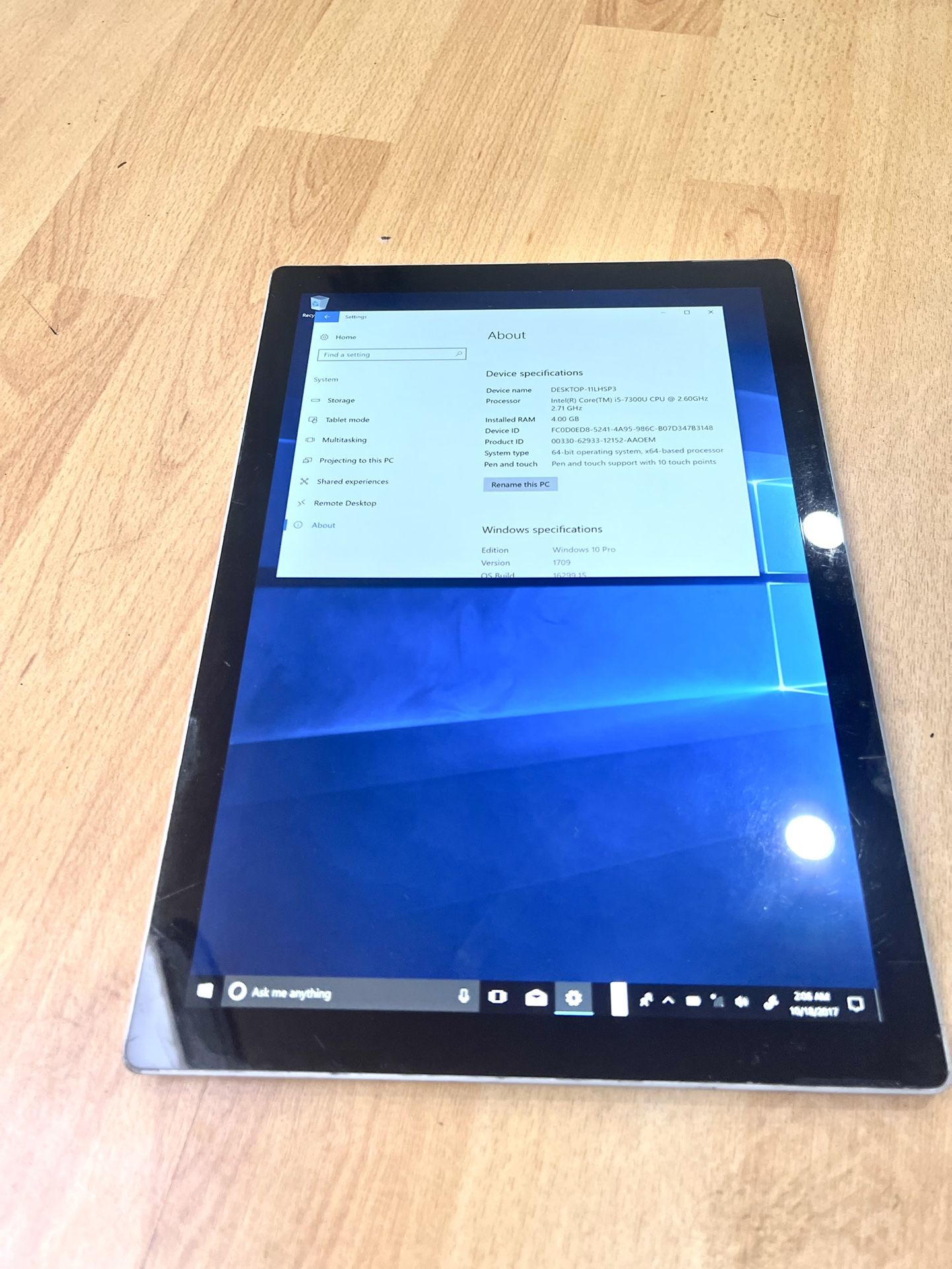 Surface Pro5 2017 model1796➕surface ペン（Surface Pro 5 継っ 1796 