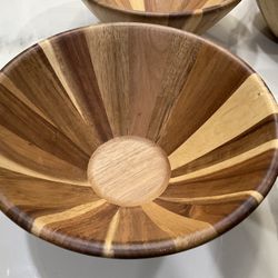 MOVING. SALE   - NEW  BEAUTIFUL SALAD BOWLS  $20 FOR ALL 7 BOWLS  PICK UP IN WESTMINSTER CITY 92683 WESTMINSTER BLVD AND SPRING DALE 