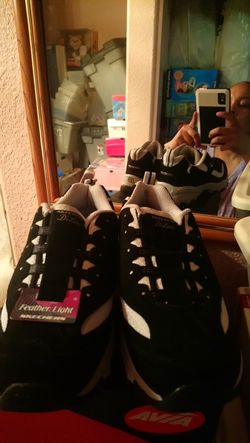 Skechers