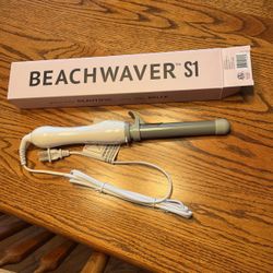 BRAND NEW! Never Used.  Beachwaver S1 