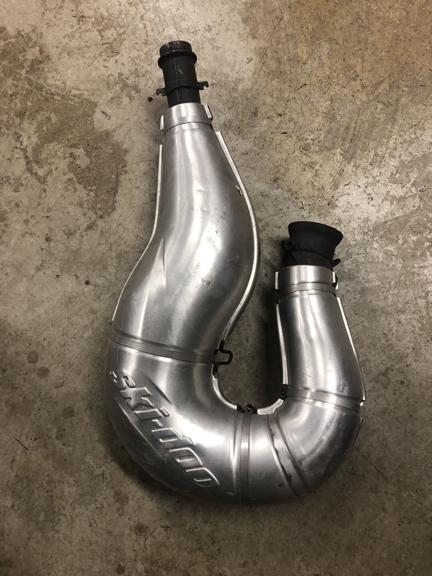 Skidoo REV 800R summit stock pipe