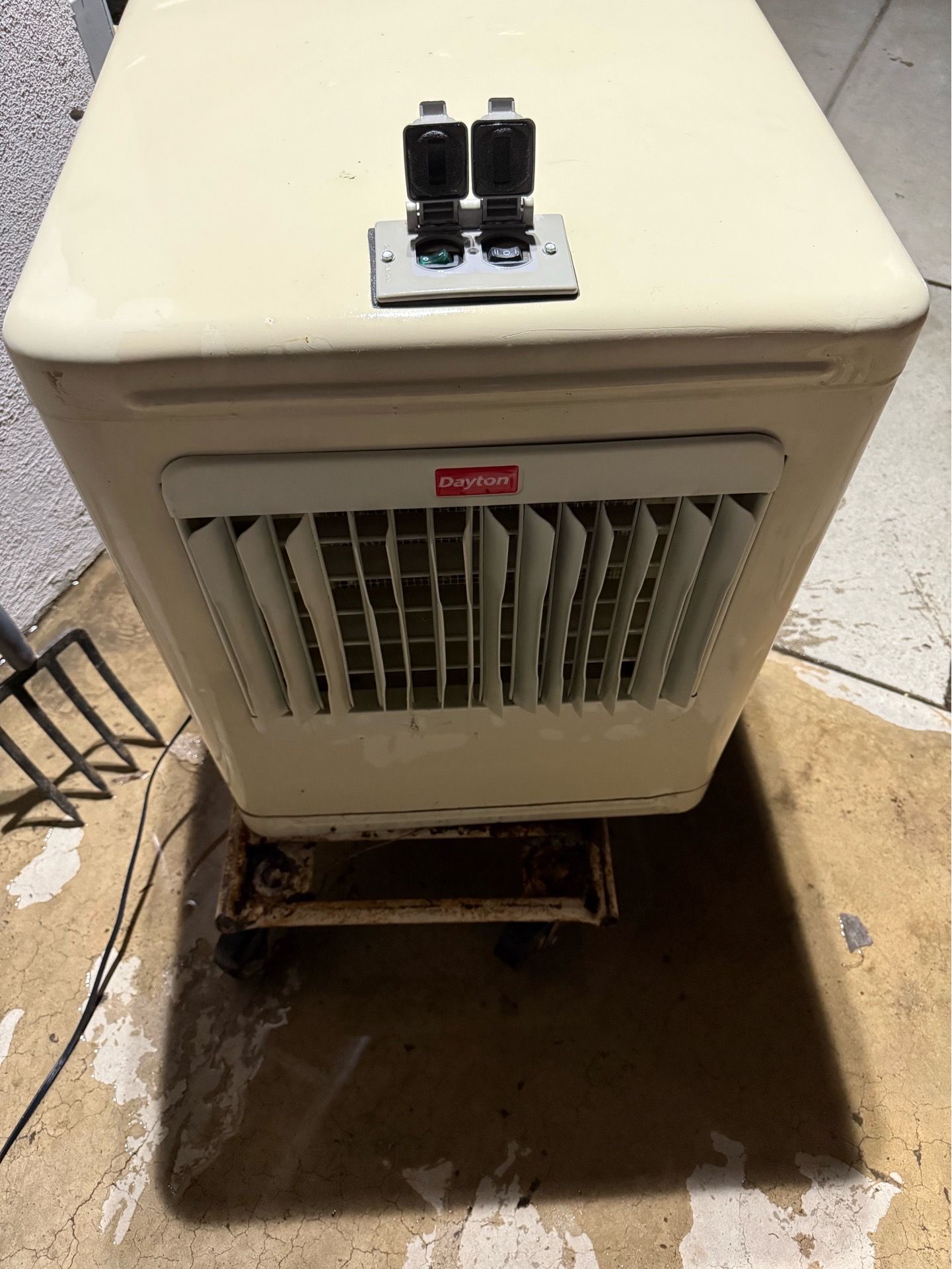 Small swamp cooler for the garage or patio