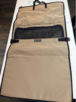 Tri fold travel garment sleeve