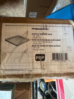 Proflo Shower Base 36 in x 36 in White Center Drain 3 Wall Hammond