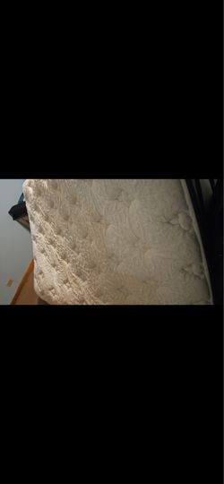 Queen mattress