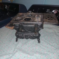 Cresent Miniature Cast Iron Stove