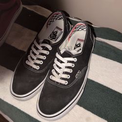 Vans Skate Authentic shoes in black and white.