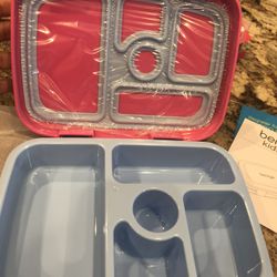 NEW Bentgo Brand Girls Lunch Box Bento Style With 5 Compartments, New In Box “Rainbows and butterflies” style Purchased on Amazon for $30+tax Item is 