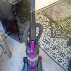 Bissell Vacuum Cleaner