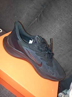 Nike  shoes