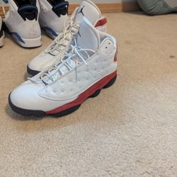 Jordan 13's Cherrys/Chicago Lightly Used