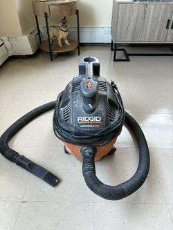 RIDGID Wet Dry vacuum