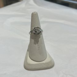 White Gold Solitaire 