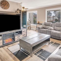 Living Furniture 