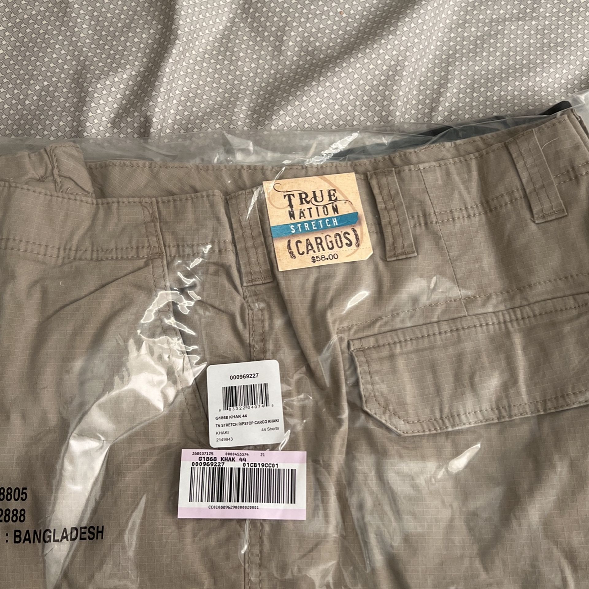4 Brand New Pairs Of Size 42 44 Mens Cargo Shorts