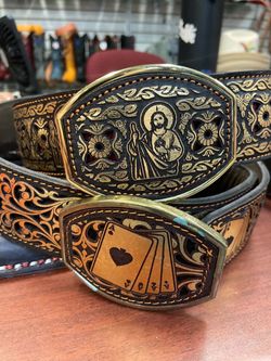 Cinturones de cuero charros