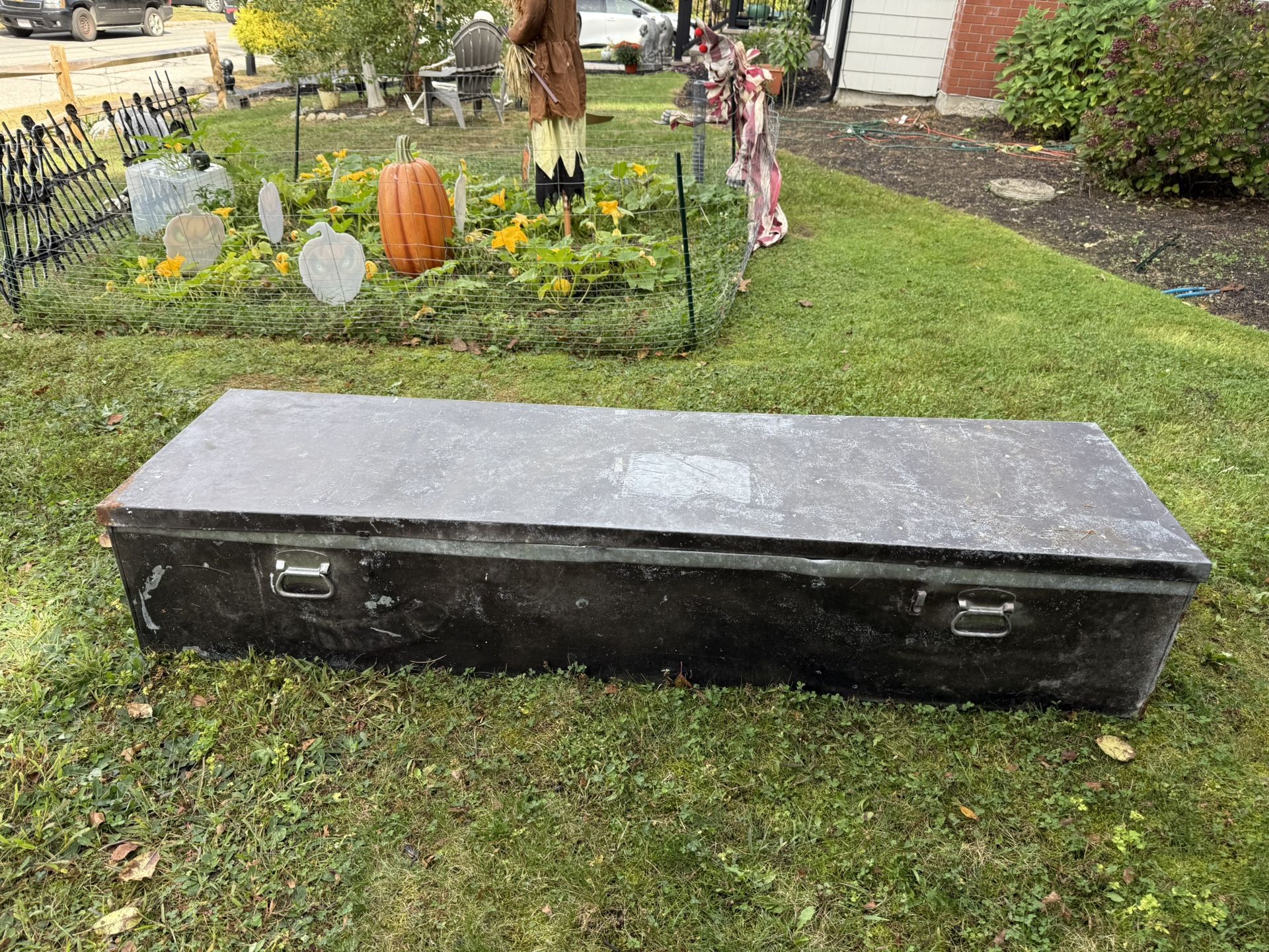 6’ X 20” Metal Casket Coffin Halloween Decoration