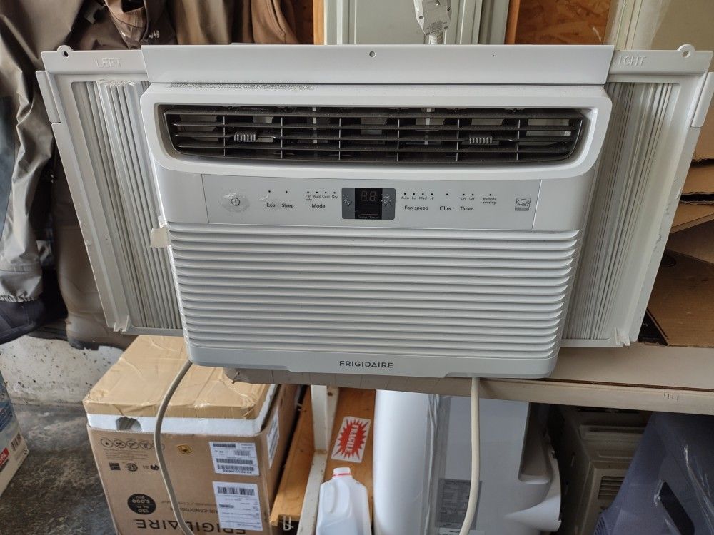 Window Air Conditioner 