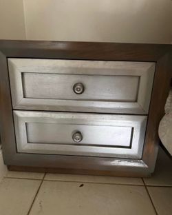 Pair of Thomasville Night tables