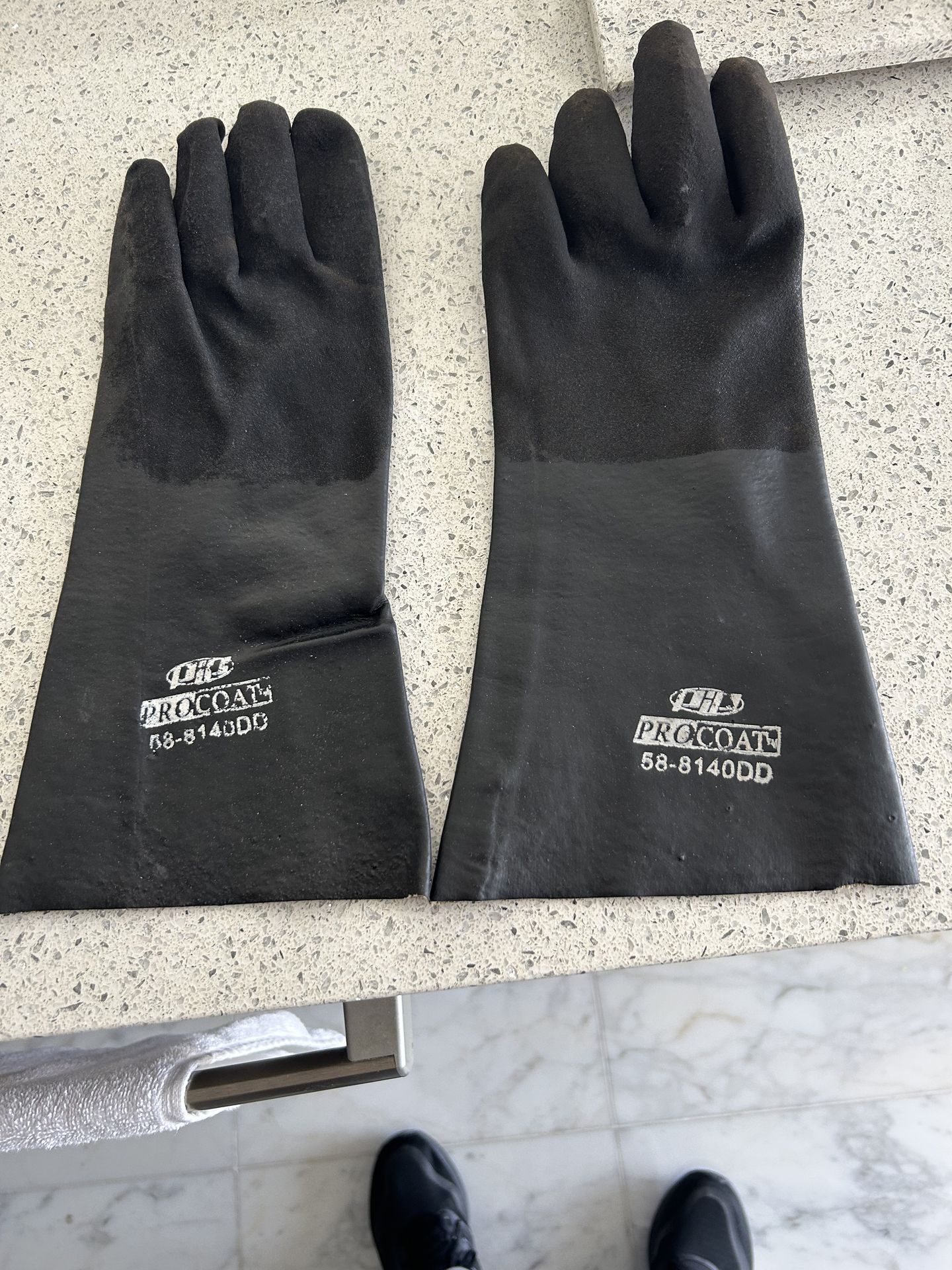 Chemical Resistant Gloves