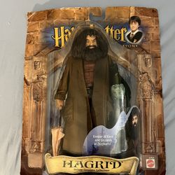 HARRY POTTER AND THE SORCERER'S STONE HAGRID & BABY NORBERT DELUXE CREATURE ED.