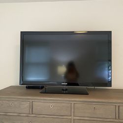 45” Samsung TV