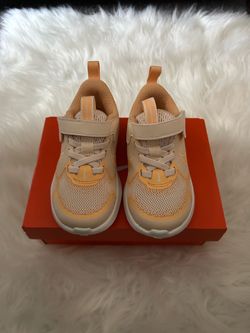 New in box orange Nike shoes size 8