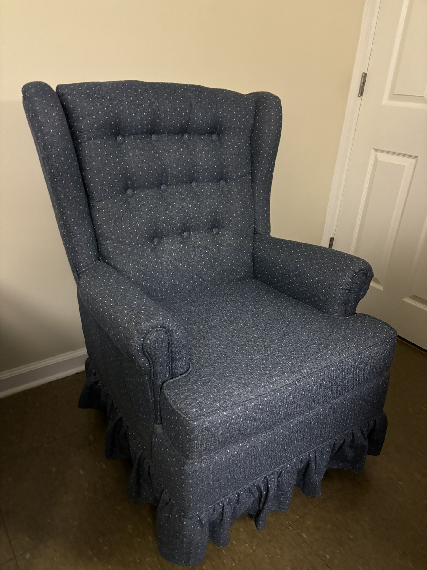 Comfy rocking / arm chair