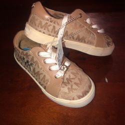 MK Shoes for little girl size 10 