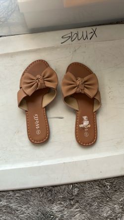 Wells. Women 6 sandals