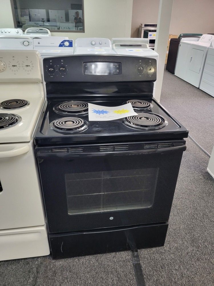 đź’ĄEnd Of Summer Sale! GE Electric Stove - Warranty Included