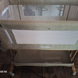 Gently Used Bassinet, Perfect For At Grandma's House