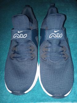 Air Max Bella tr5 new 10 and 1/2 women's