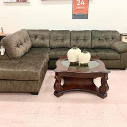 Accrington Earth RAF Sectional /couch /Living room set kü