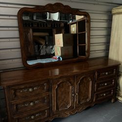 Drexel Dresser Mahogany 